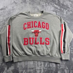 Touch Stadium Chicago Bulls Sweatshirt Womens XXL Gray Embroidered Racing Stripe
